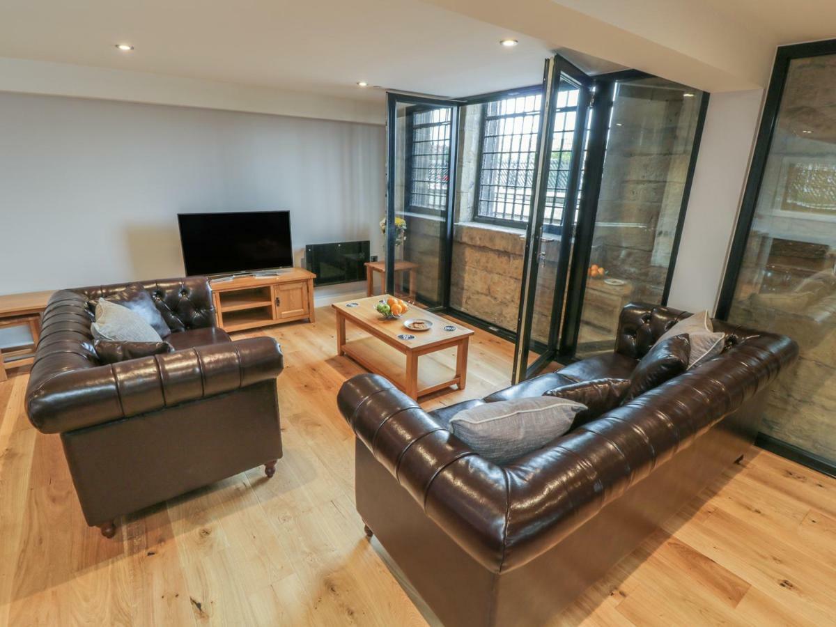 Tornado Engine Shed Apartment Whitby Bagian luar foto